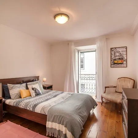 Elegant Spacious In The Heart Of Lissabon