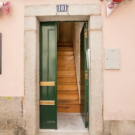 Apartment Elegant Spacious In The Heart Of Lisbon