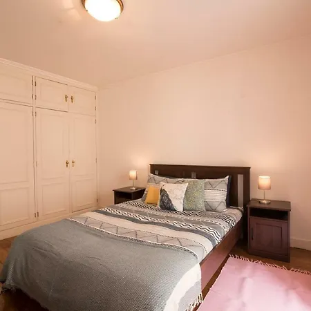 Elegant Spacious In The Heart Of