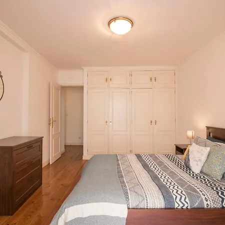 Appartement Elegant Spacious In The Heart Of *