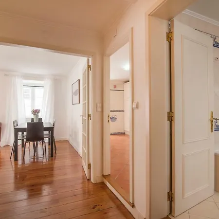 Elegant Spacious In The Heart Of